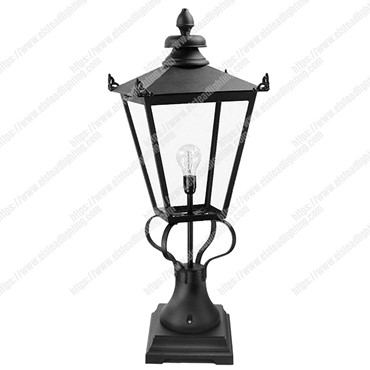 Wilmslow 1 Light Pedestal Lantern
