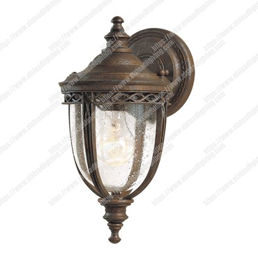 English Bridle 1 Light Small Wall Lantern &#8211; British Bronze