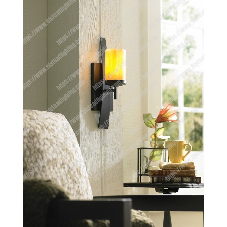 Kyle 1 Light Wall Sconce With 1 Light